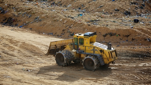 GRade control for compact machines, CARLSON LANDFILL GRADE
