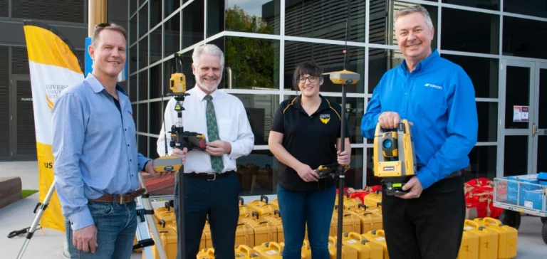 Survey students at USQ to use technology from Aptella